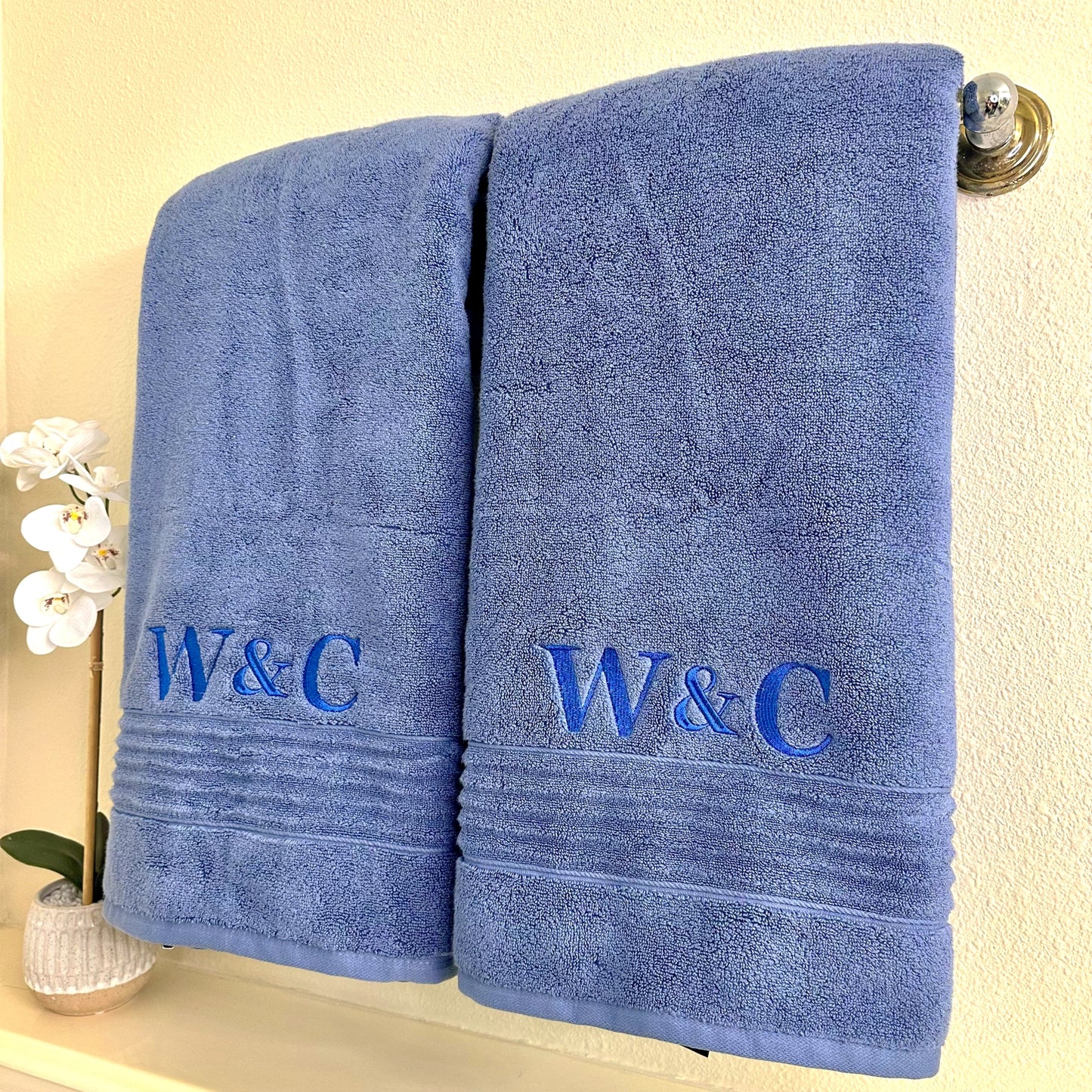 Personalized Couples’ Plush Bath Towel Set – Luxury Embroidered Initials for His & Hers